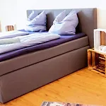 Blue Chili 01 - Top City Lage Am Hbhf Boxspringbett Bis 4 Pers